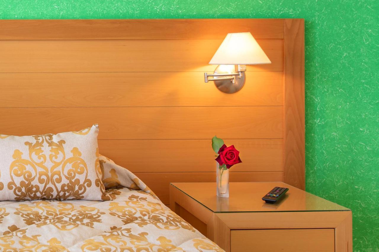 Avra Hotel Метана Экстерьер фото